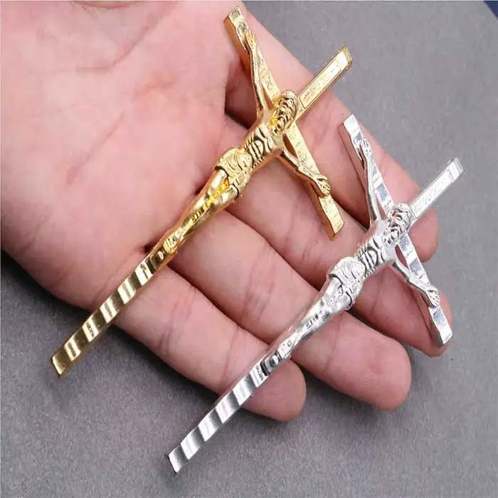 Bijoux pendentif croix à breloque chrétienne