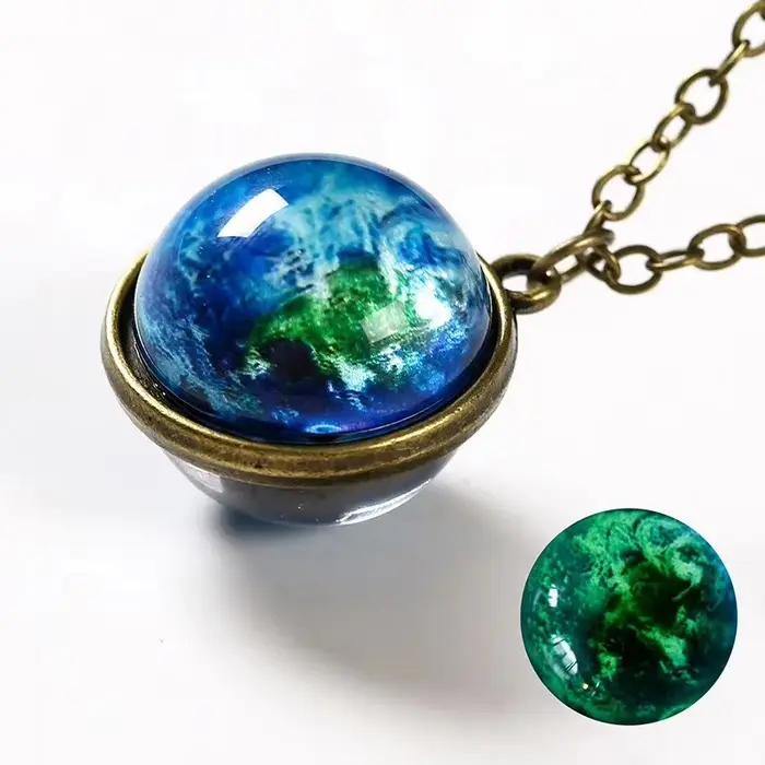 Terre lune planète boule de verre Noctilucent pendentif collier Double face luminescent galaxie nébuleuse cosmique tour de cou bijoux pour les femmes