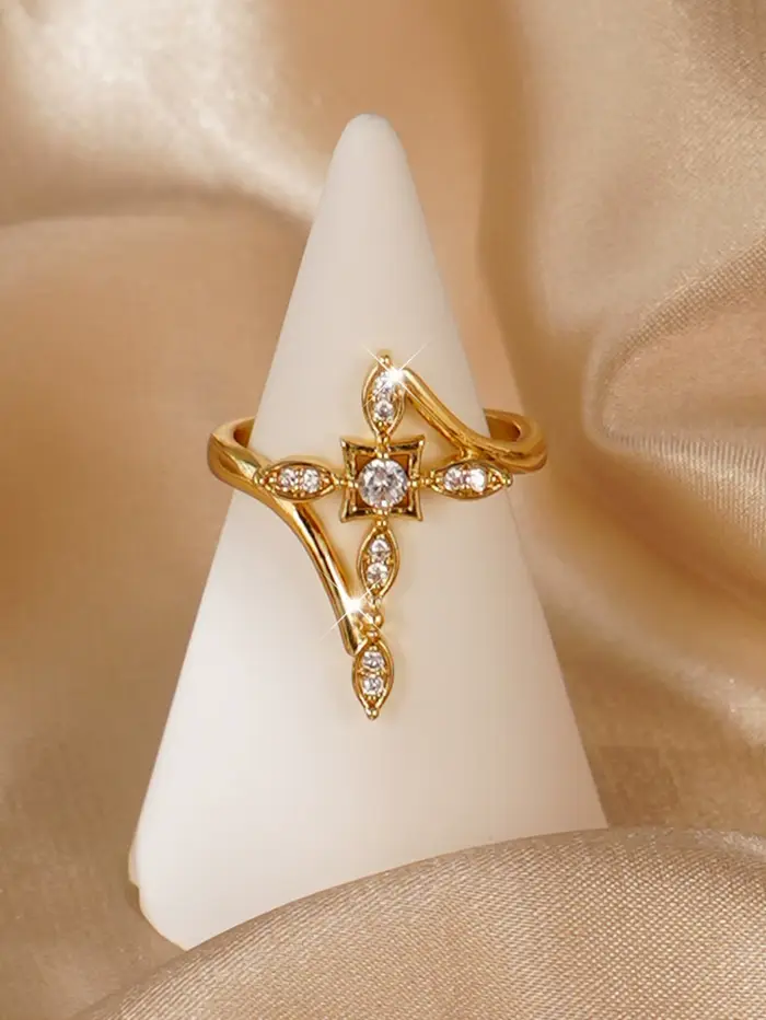 Bague en cuivre sertie de zirconium blanc élégante à motif croix pour femmes occasions spéciales