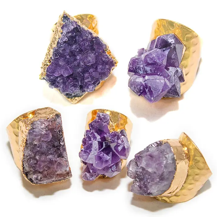 Bague en pierre d'yst brute irrégulière pour femme
