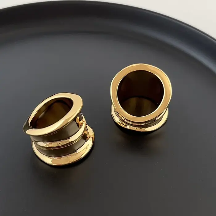 Bague de luxe en laiton plaqué or pour femme
