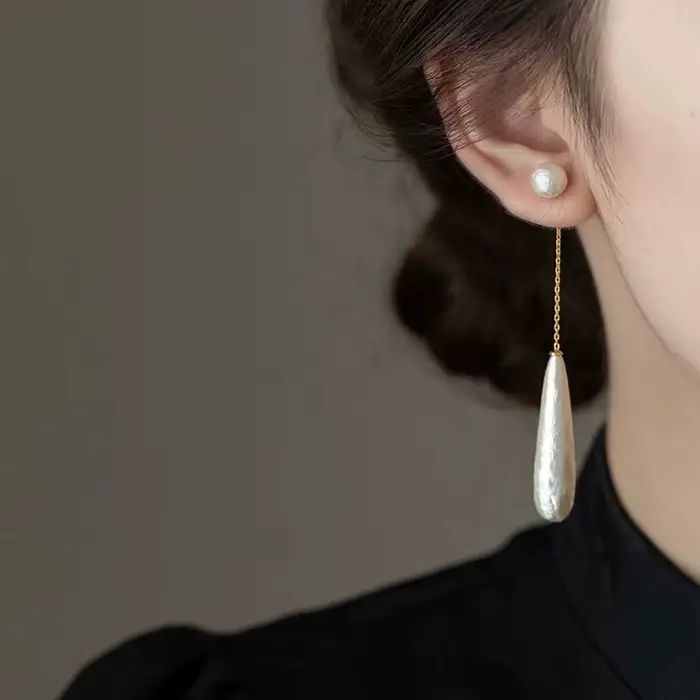 Boucles d'oreilles pendantes imitation perles pour femmes, design de niche élégant, goutte d'eau, bijoux simples, cadeaux pour occasions spéciales