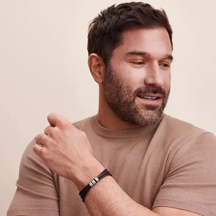 Bracelet personnalisé gravé avec un nom
