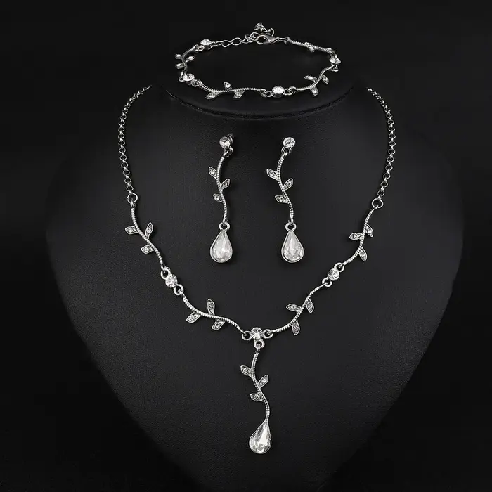 Parures de bijoux plaqués or CC pour femmes