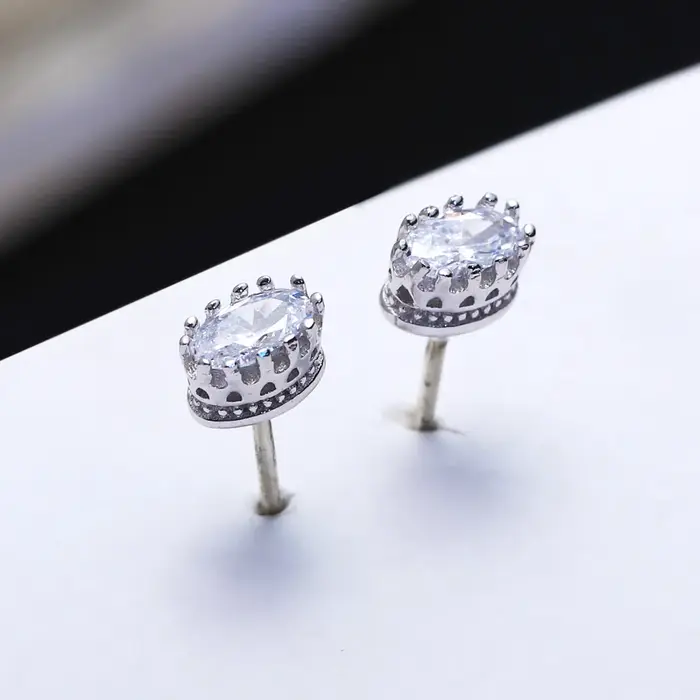 Boucles d'Oreilles Ovale en Argent Sterling 925 Serties de Zirconium Blanc Bijoux Pour Femmes Occasions Spéciales Cadeau Élégant