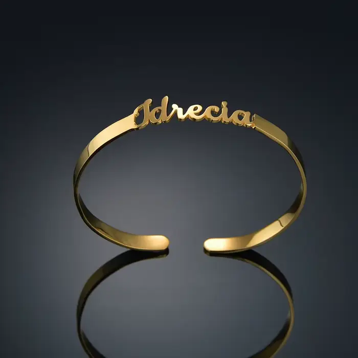 Bracelets personnalisés avec nom en acier inoxydable pour femmes, bijoux charmants, cadeau personnal