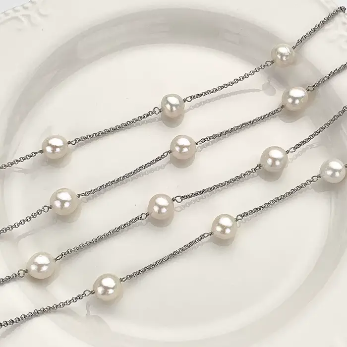 Collier de perles d'eau douce naturelles