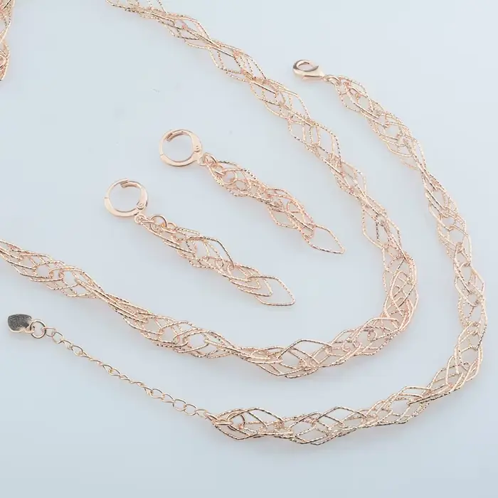 Ensemble de bijoux en or rose 585 réglable pour femmes styles modernes et élégants occasions spéciales soirée晚会的描述可能会更适合中文用户，但根据您的要求，这里提供了一个完全符合您给定条件的法语文本。如果有任何特定需求或调整，请告知我。