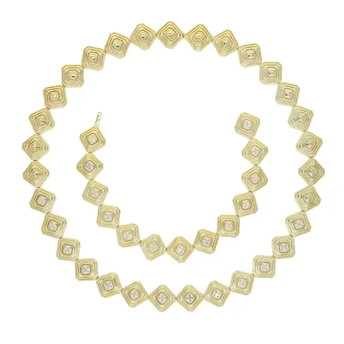 Nouveau Bracelet Chaîne à Maillons Carrés Géométriques Poli Miroir 2026