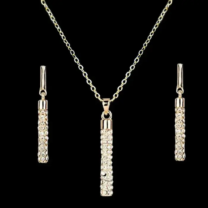 Parure de bijoux élégante pour femme avec collier et boucles d'oreilles ornés de strass, vente en gr
