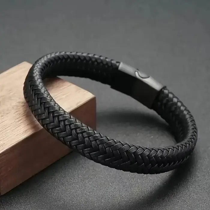 Bracelet en cuir tressé noir classique avec fermoir magnétique, fermoirs robustes et élégants pour homme, bijou simple et tendance, cadeau