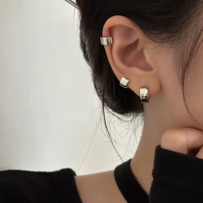 Anneau d'oreille unisexe à la mode