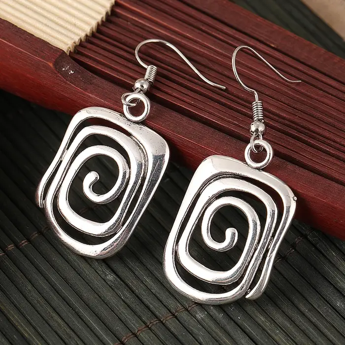 Boucles d'oreilles pendantes en métal Gypsy Curl pour femmes, plaqué argent vintage, spirale creuse 