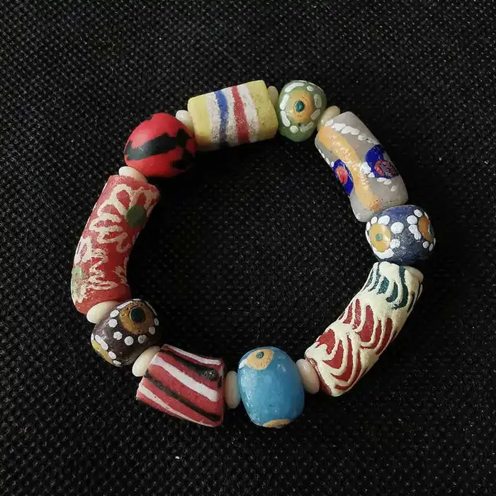 Bracelets perlés au chalumeau colorés unisexe vendange à offrir pour les occasions spéciales femmes filles