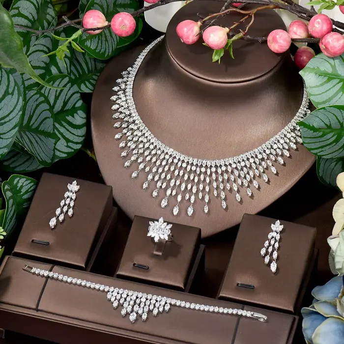 HIBRIDE Top Blanc Cubique contre-indiqué Conia Patients Brcorporelle Gland Collier Bijoux Ensembles 