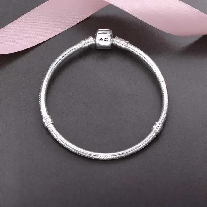 Bijoux fins originaux faits à la main