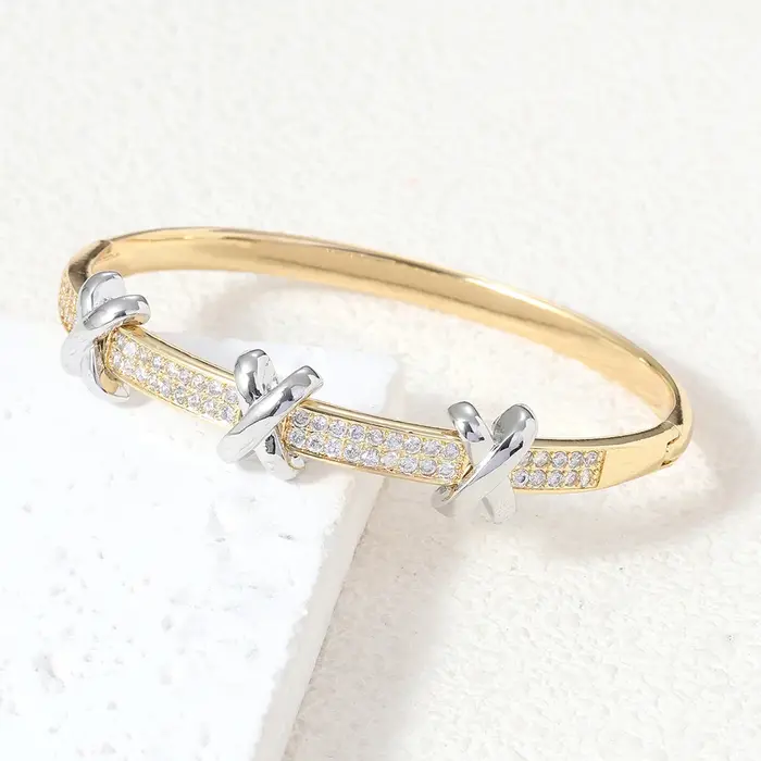 Bracelet pour femmes, Design de cour Vintage de luxe de Style européen et américain, lettre X en Zir
