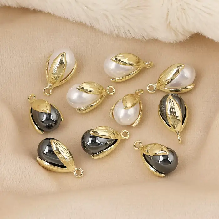 HAOSAW – accessoires de bijouterie, pendentif de boucles d'oreilles, forme de tulipes, Imitation de perle, fait à la main, composants de bijouterie, 8 pièces, 12x4MM