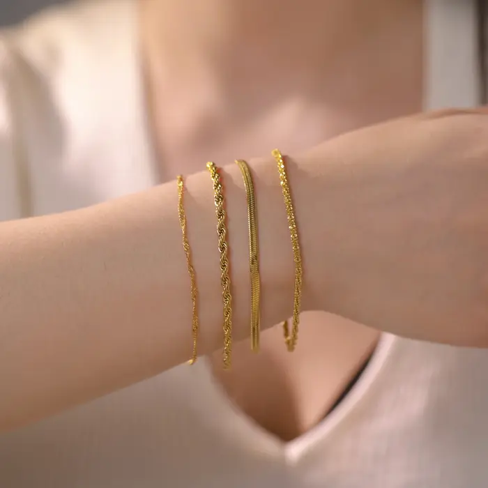 Skyrim – Bracelet torsadé en acier inoxydable pour femmes