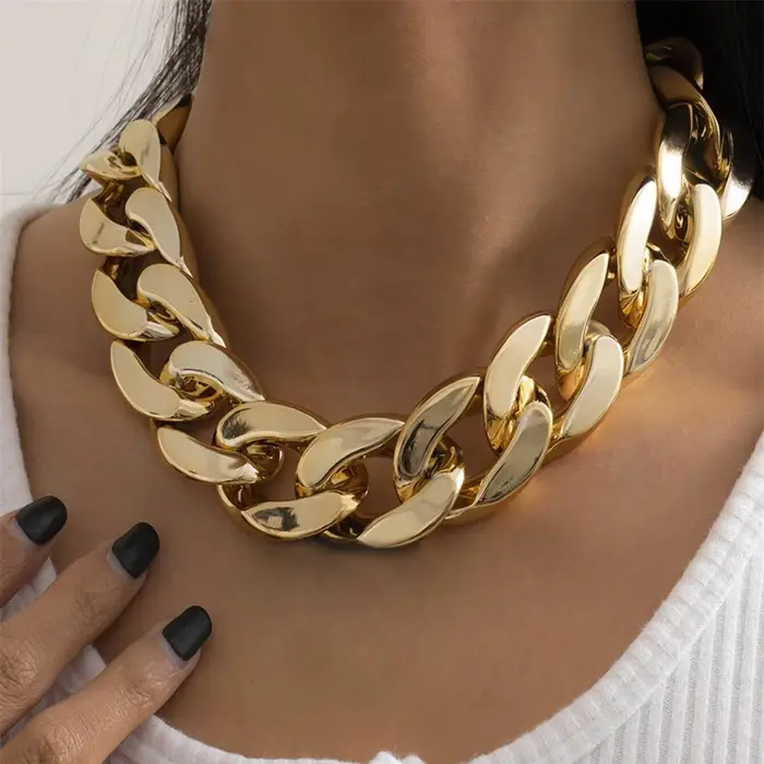 Collier ras du cou géométrique pour femme