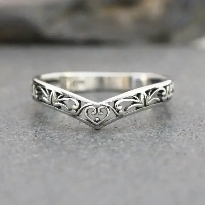 Huitan – bague Design ajouré délicat pour femme, polyvalente, exquise, couleur argent, bijoux de doi