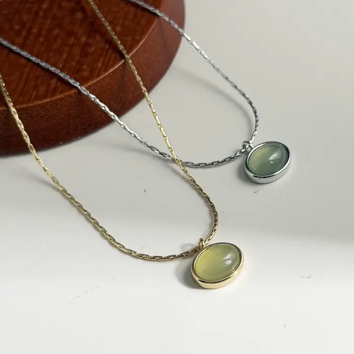 Collier en argent Sterling S925 pour femmes, collier avec pendentif minimaliste en pierre verte, collier à breloques mignon, cadeau d'anniversaire