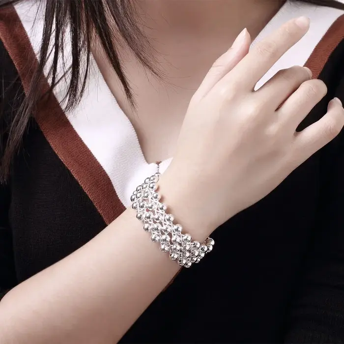 Marques populaires Bracelet pendentif en perles de raisin fines