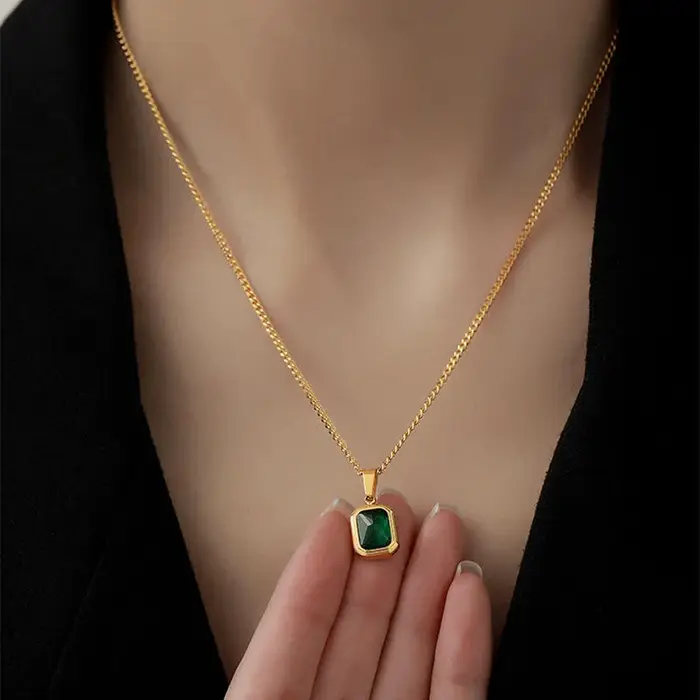 Collier en diamant pendentif femmes Vintage vert émeraude pierres précieuses
