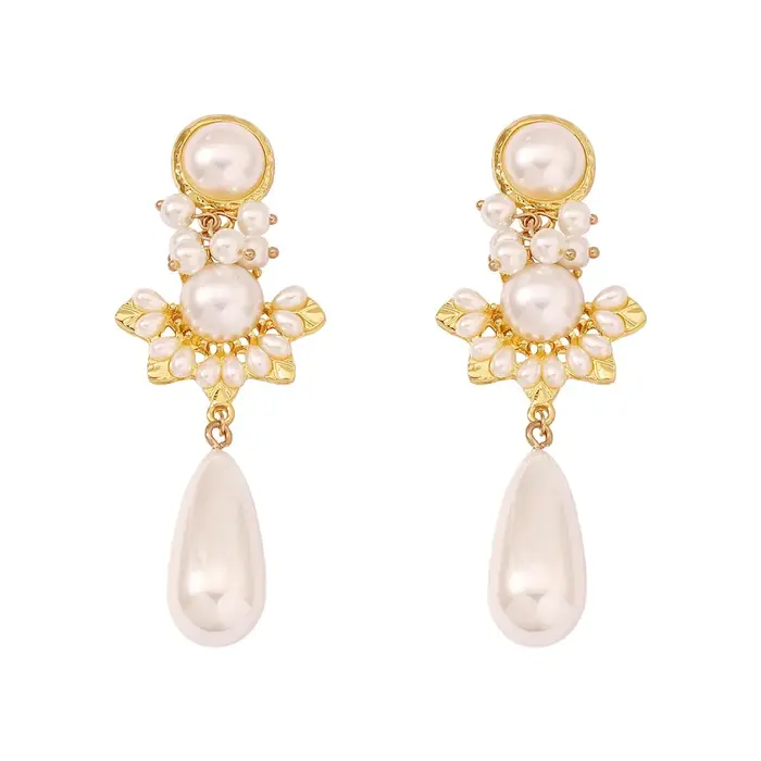 Boucles d'oreilles élégantes en perles