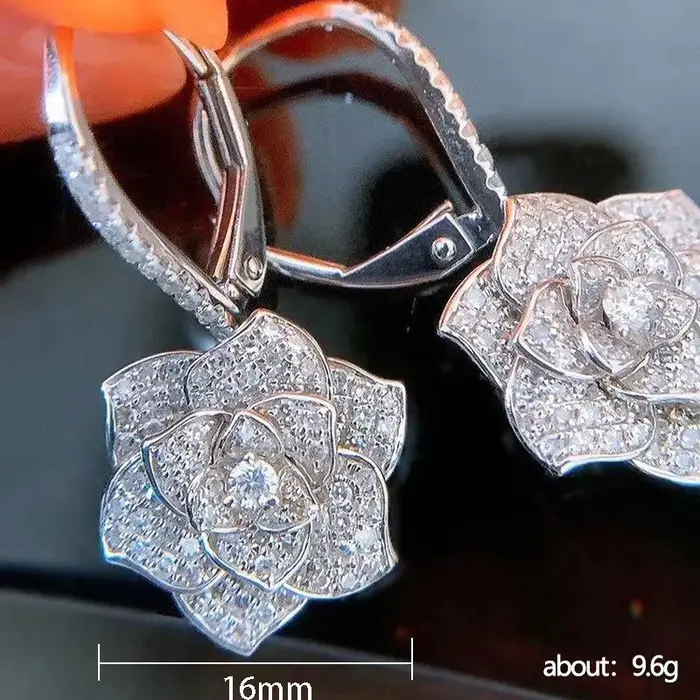 Boucles d'oreilles fleuris en zircone cubique pour femmes, bijoux tendance et élégants pour fiançailles, mariage, et autres occasions spéciales