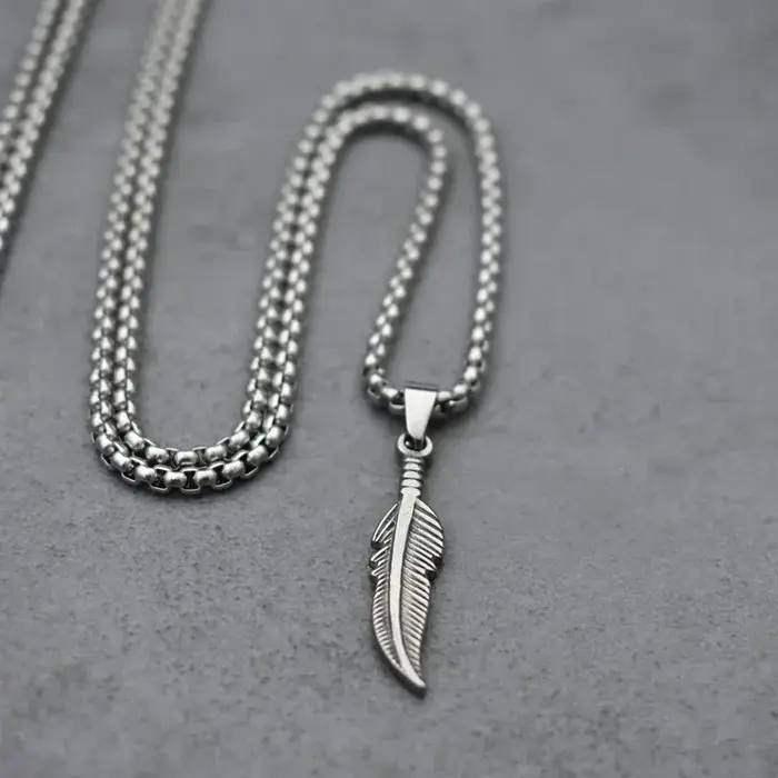 Collier pendentif plume classique en acier inoxydable couleur argent Boho chaîne de maillons bijoux pour femme homme occasions spéciales parties soirees elegance natureliberte