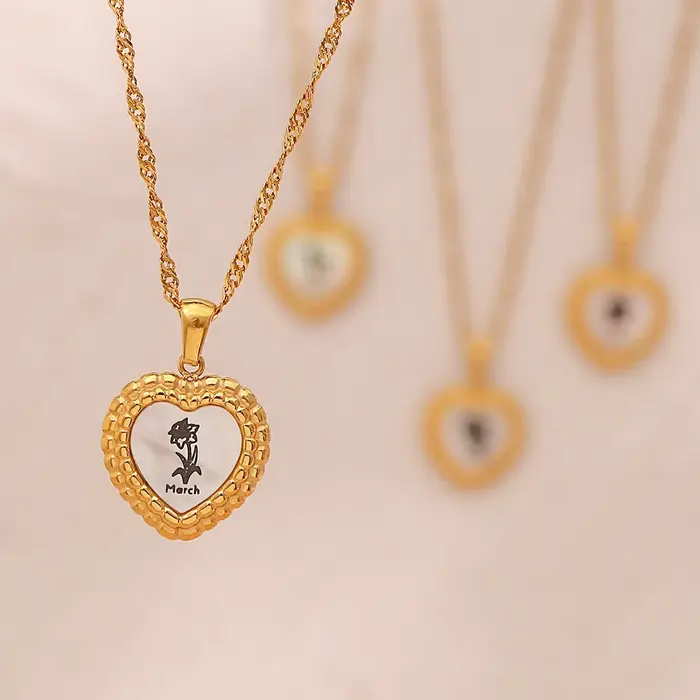 Pendentif Cœur en Acier Inoxydable et Titane pour Femme, Style Vintage à Offrir pour Anniversaire ou Fiançailles