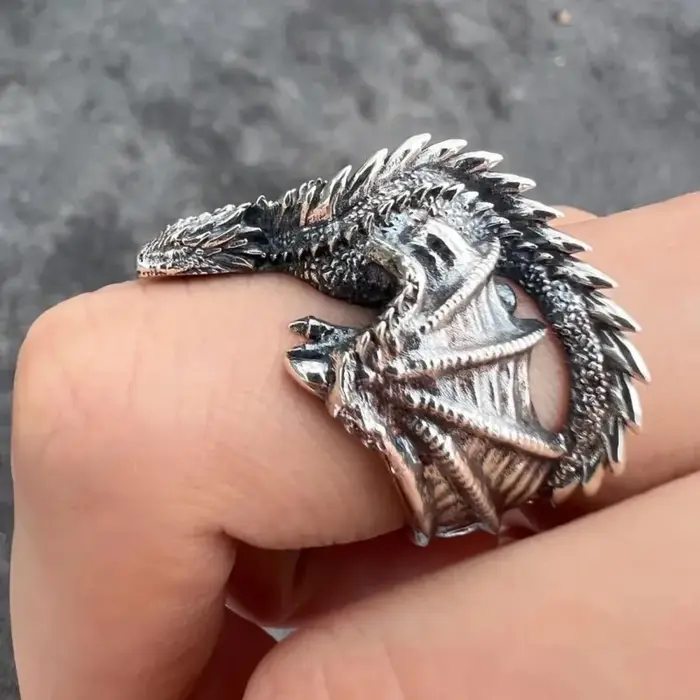 Bague Aile de Dragon Gothique & Pterosaure