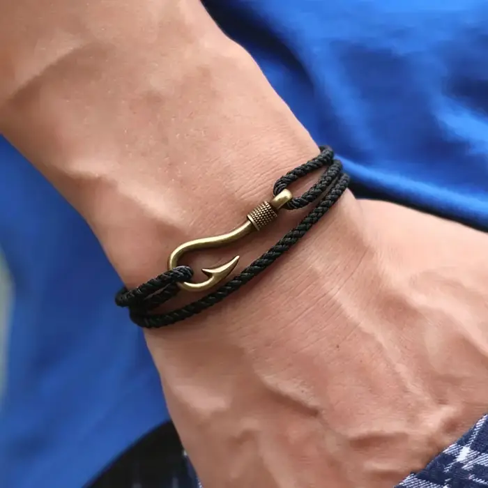 Bracelet en corde réglable double couche pour hommes et femmes, design tendance hameçon, bijou de poignet décontracté, cadeau idéal pour les fêtes et anniversaires