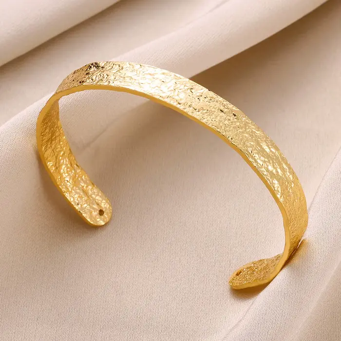 Bracelets larges en acier inoxydable pour femmes, couleur or, manchette à fleurs épaisses, Vintage, 