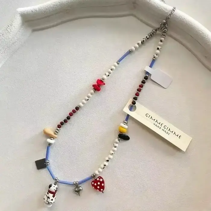 Collier avec pendentif en forme de chiot dalmatien perlé noir et blanc, mignon, personnalisé, pour femmes et filles, joli cadeau à la mode, 2025