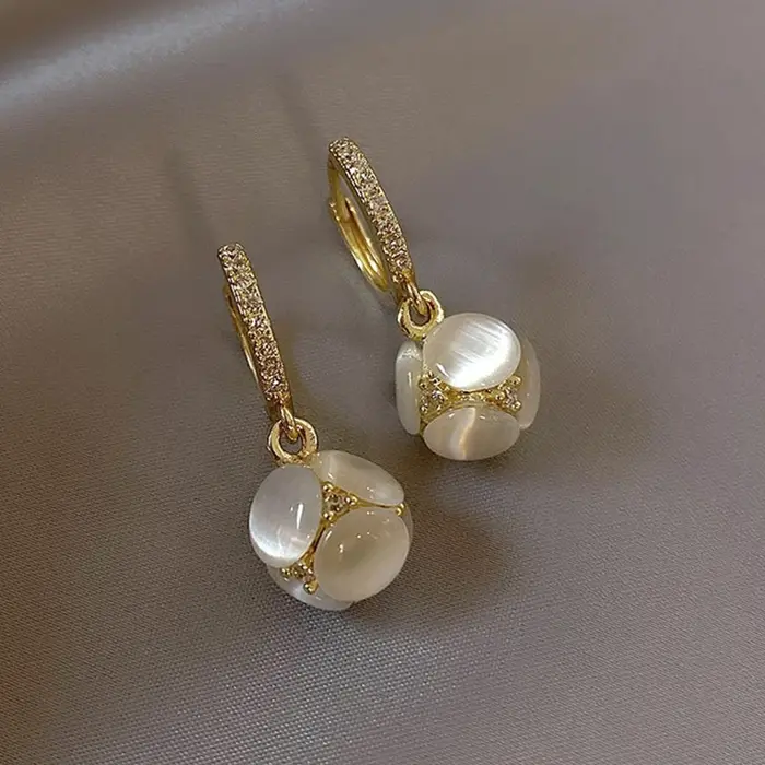 Boucles d'oreilles en or 18 carats pour femmes, bijoux élégants en opale, nouveaux bijoux classiques