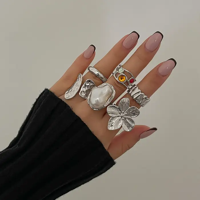 Ingemark 2025 nouveau irrégulier exagéré métal fleur anneaux ouverts femmes élégant Baroque Imitatio