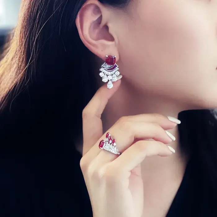 Foydjew bijoux de créateur de luxe Vintage couronne conception rubis rouge cristal anneaux boucles d'oreilles Banquet