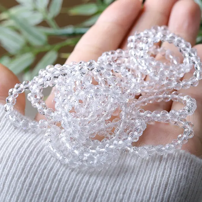 Bague tissée à la main avec design original