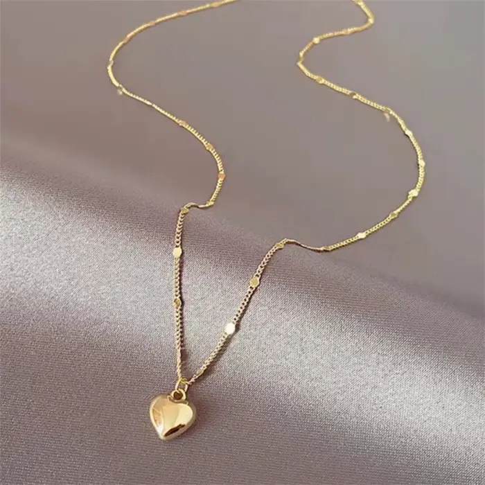 Collier avec pendentif d'amour Simple pour femmes, chaîne de clavicule, ras du cou tendance, couleur