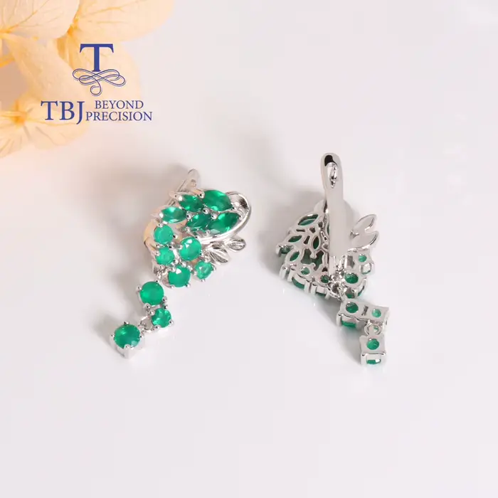 Boucles d'oreilles design raisin 2026 agate verte naturelle pour femmes et jeunes filles bijoux élégants et tendance pour soirée et cérémonie