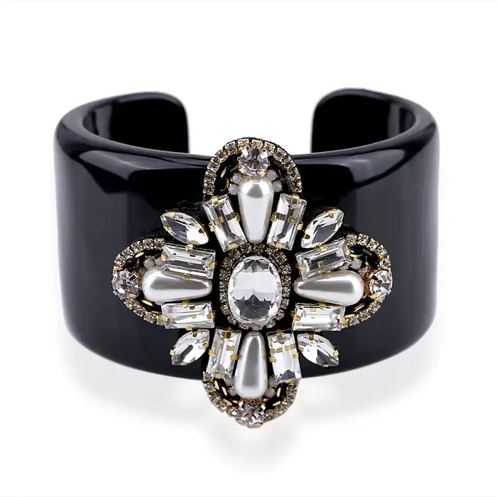HAHA & TOTO – Bracelet manchette en résine noire, tendance, incrusté de perles de cristal faites à l