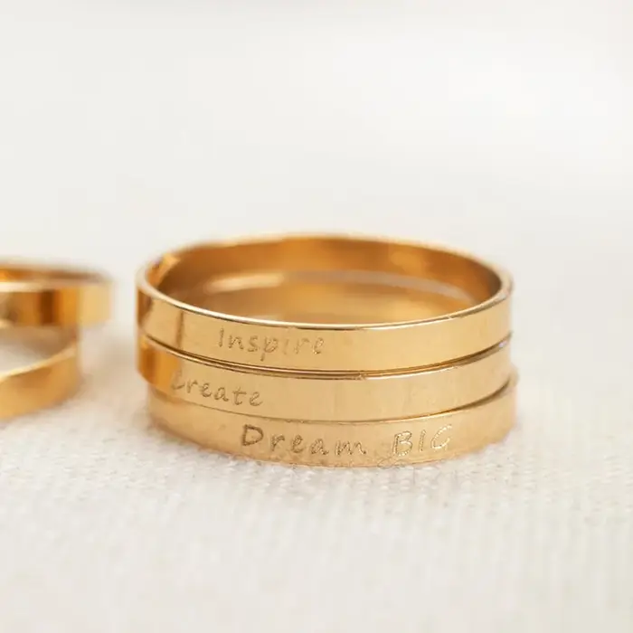 Bague personnalisée avec nom délicat, bijoux avec lettres remplies d'or 14 carats, bagues d'articula