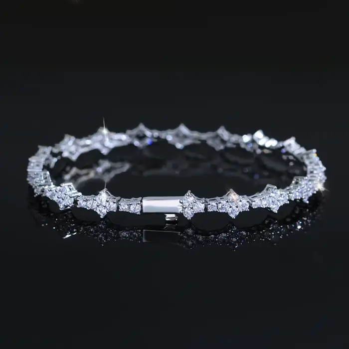 CWWZircons Bracelet Tennis CZ Taille Couronne Délicate, Pavé de Cristaux Brillants, Bracelet Jonc de
