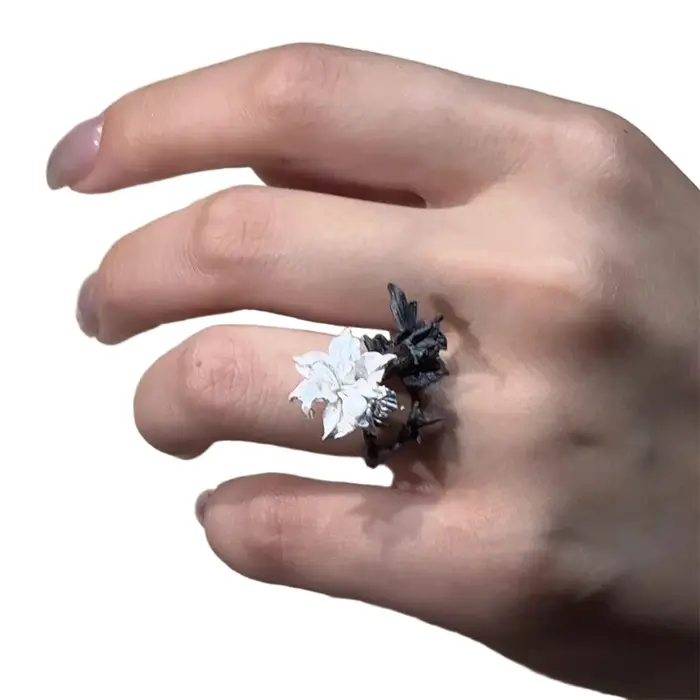 Bague Mandala fleur exquise noir et blanc pour femmes, personnalité en métal Punk fête, accessoires 