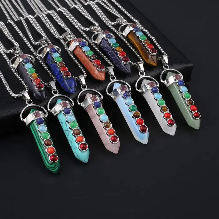Collier en pierre naturelle incrustée