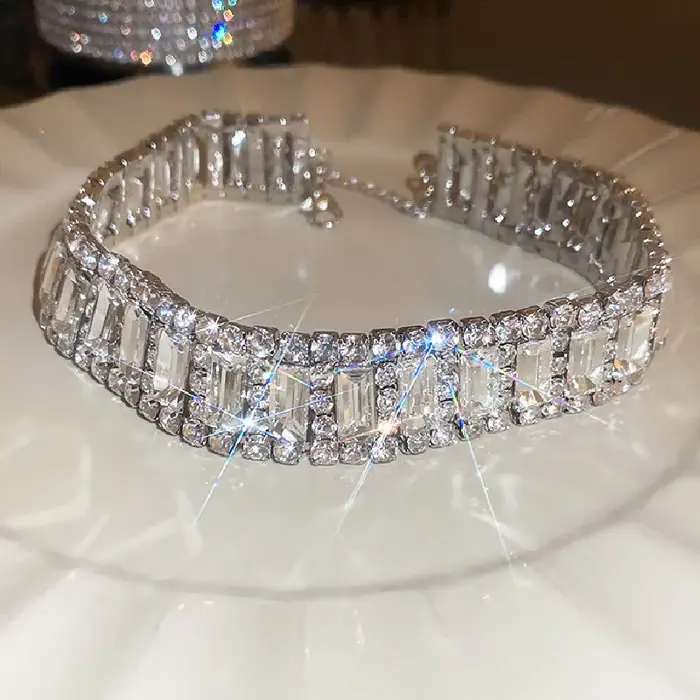 FYUAN – colliers ras de cou géométriques en cristal pour femmes