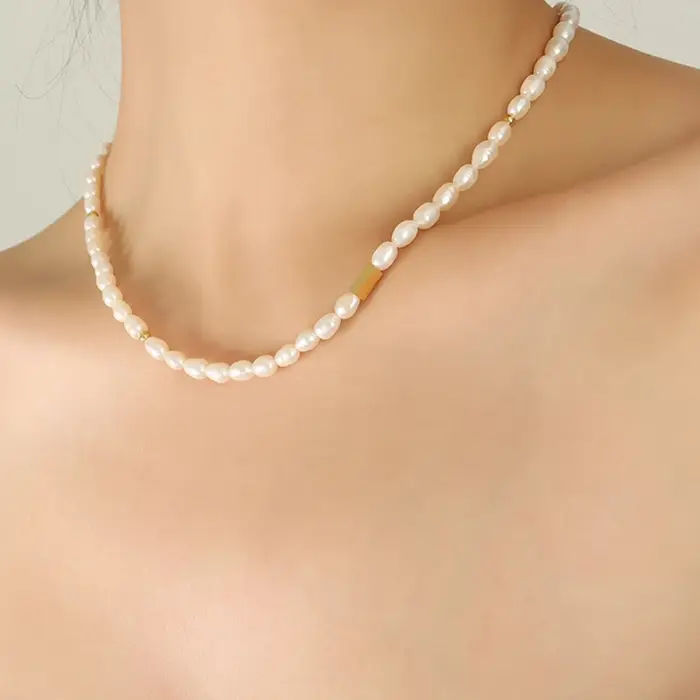 Collier de perles d'eau douce pour femmes