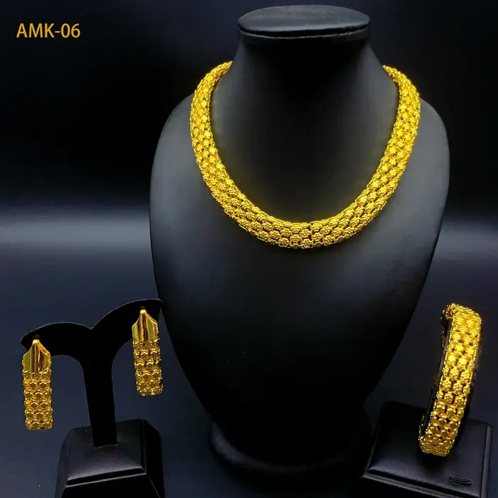Ensemble de bijoux ANIID plaqué or 24 carats collier et boucles d'oreilles pour femmes mariage et occasions spéciales influences indiennes africaines